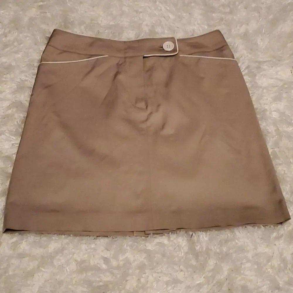 Tan mid length skirt Euro38 US 8 or M